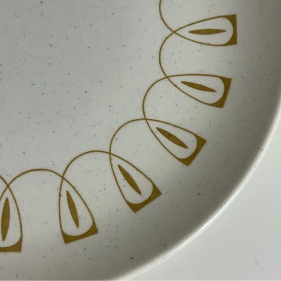 Vintage Mid-Century 12 inch Cake Platter MCM 60s - Picture 2 of 6